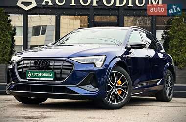 Внедорожник / Кроссовер Audi e-tron 2021 в Киеве