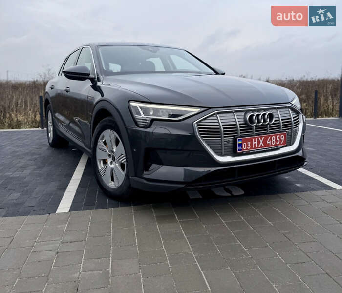 Внедорожник / Кроссовер Audi e-tron 2020 в Киеве
