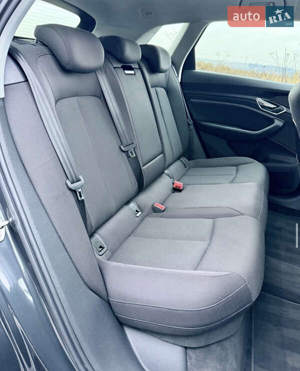 Внедорожник / Кроссовер Audi e-tron 2020 в Киеве