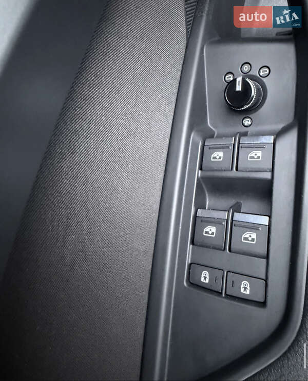 Внедорожник / Кроссовер Audi e-tron 2020 в Киеве