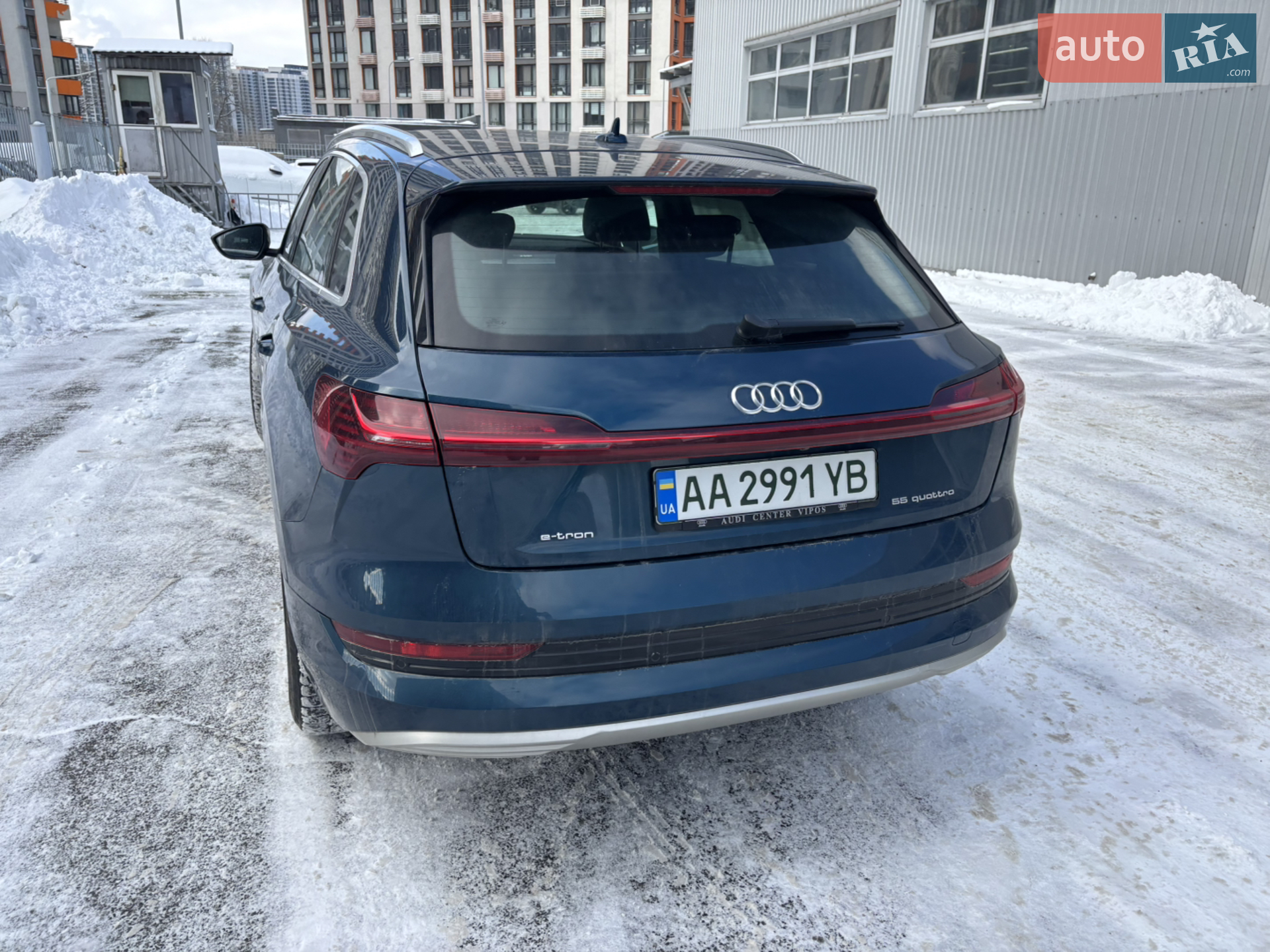 2020 Audi e-tron - мініатюра 3