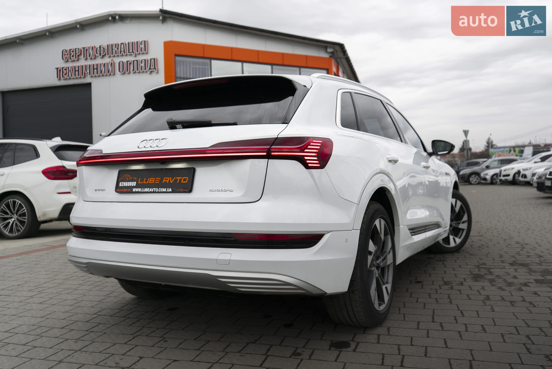 2020 Audi e-tron - мініатюра 8