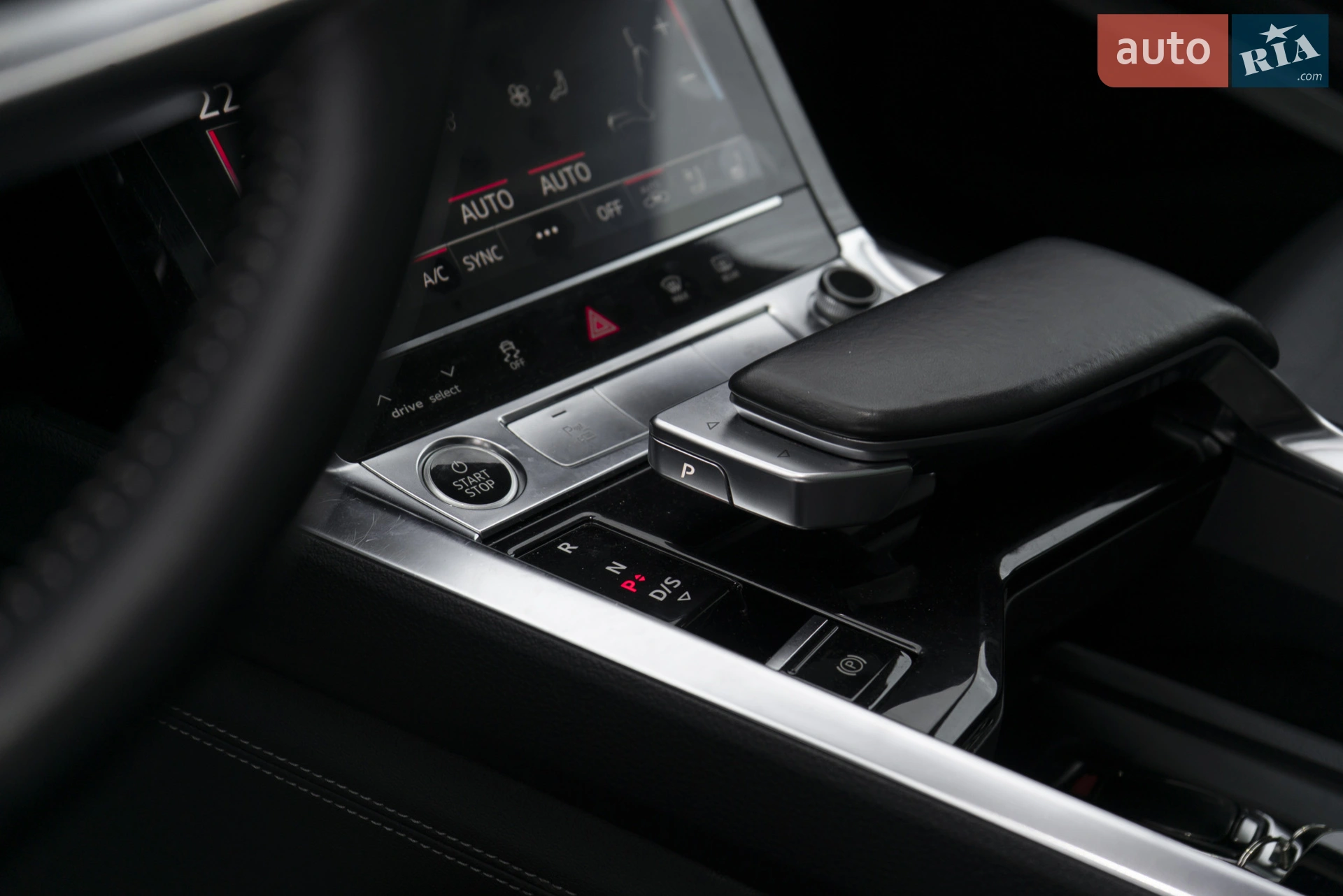 2020 Audi e-tron - мініатюра 19