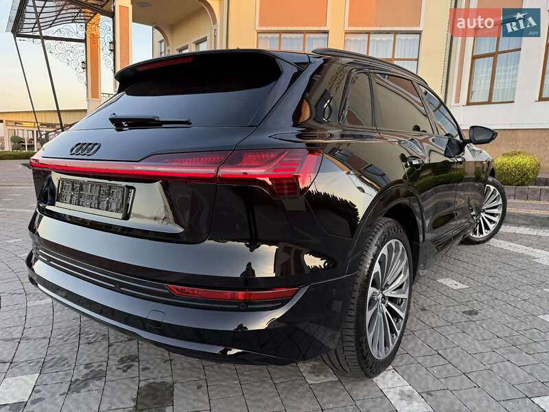 Позашляховик / Кросовер Audi e-tron 2019 в Трускавці фото 53 Позашляховик / Кросовер Audi e-tron 2019 в Трускавці