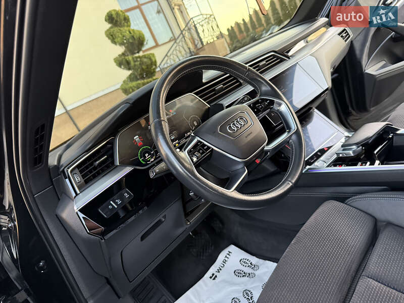 Позашляховик / Кросовер Audi e-tron 2019 в Трускавці фото 68 Позашляховик / Кросовер Audi e-tron 2019 в Трускавці