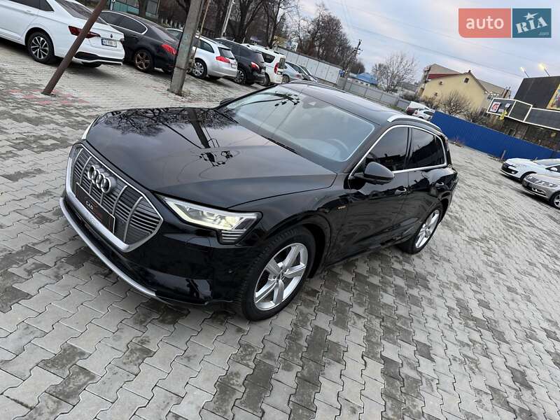 Внедорожник / Кроссовер Audi e-tron 2019 в Ужгороде фото 7 Внедорожник / Кроссовер Audi e-tron 2019 в Ужгороде