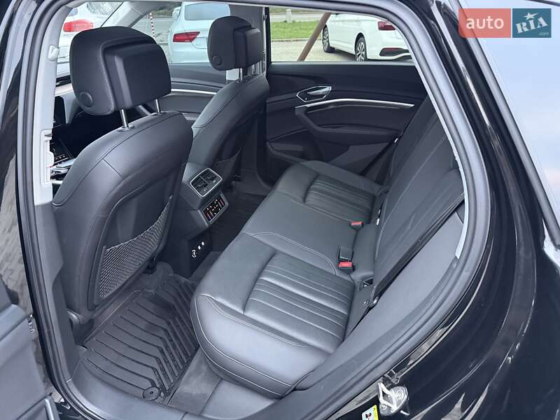 Внедорожник / Кроссовер Audi e-tron 2019 в Ужгороде фото 26 Внедорожник / Кроссовер Audi e-tron 2019 в Ужгороде