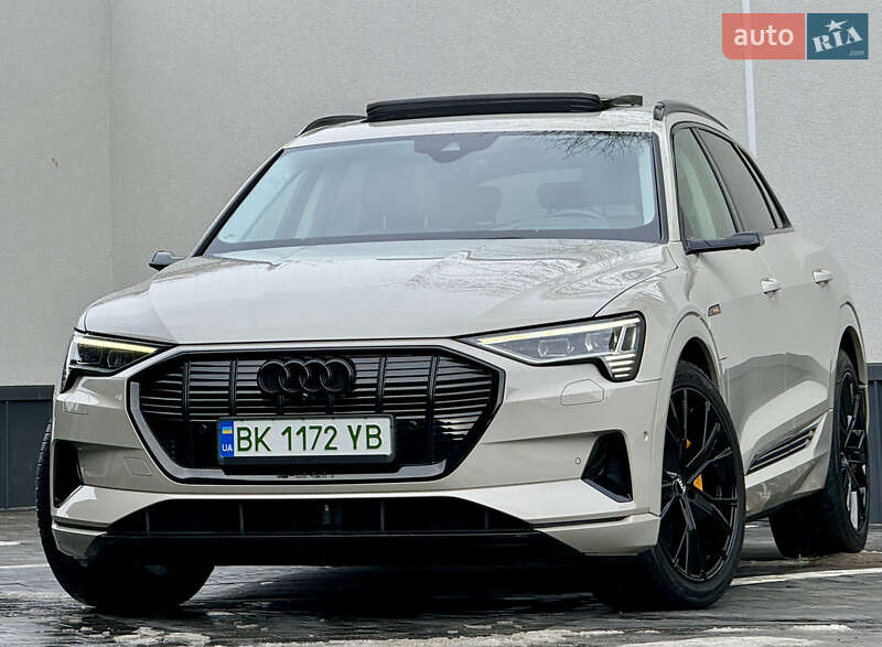 Внедорожник / Кроссовер Audi e-tron 2018 в Ровно фото 12 Внедорожник / Кроссовер Audi e-tron 2018 в Ровно