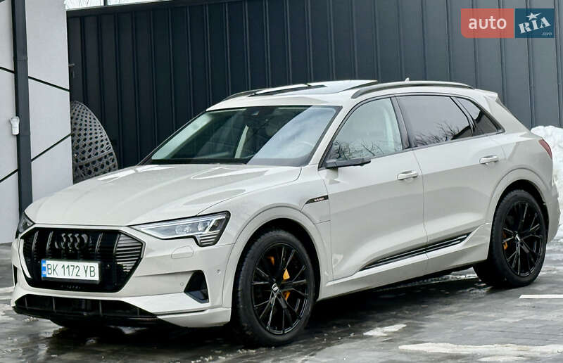Внедорожник / Кроссовер Audi e-tron 2018 в Ровно фото 27 Внедорожник / Кроссовер Audi e-tron 2018 в Ровно