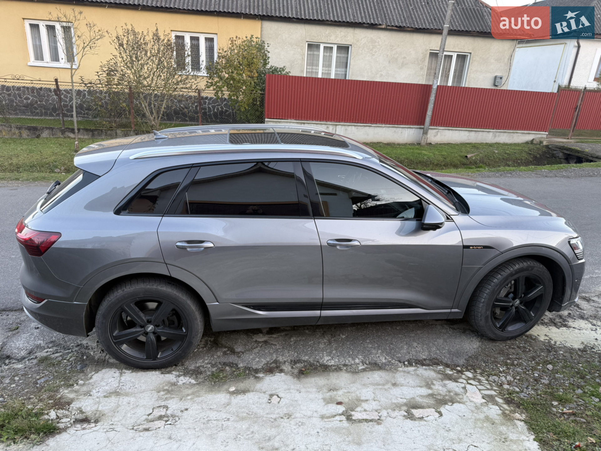 2019 Audi e-tron - мініатюра 9