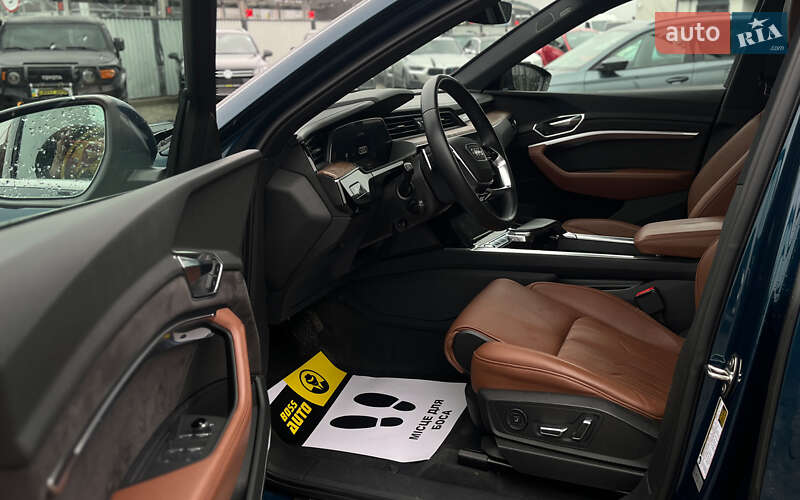 Внедорожник / Кроссовер Audi e-tron 2019 в Мукачево