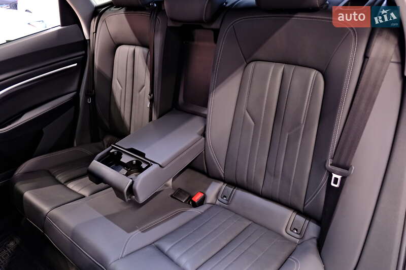 Внедорожник / Кроссовер Audi e-tron 2022 в Одессе