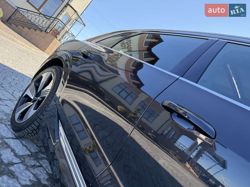 Позашляховик / Кросовер Audi e-tron 2018 в Трускавці фото 15 Позашляховик / Кросовер Audi e-tron 2018 в Трускавці