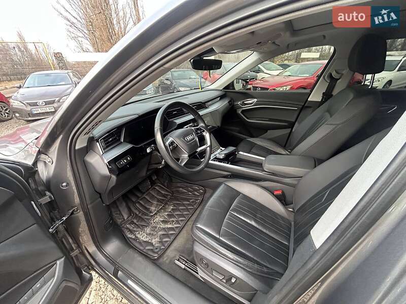 Позашляховик / Кросовер Audi e-tron 2020 в Одесі