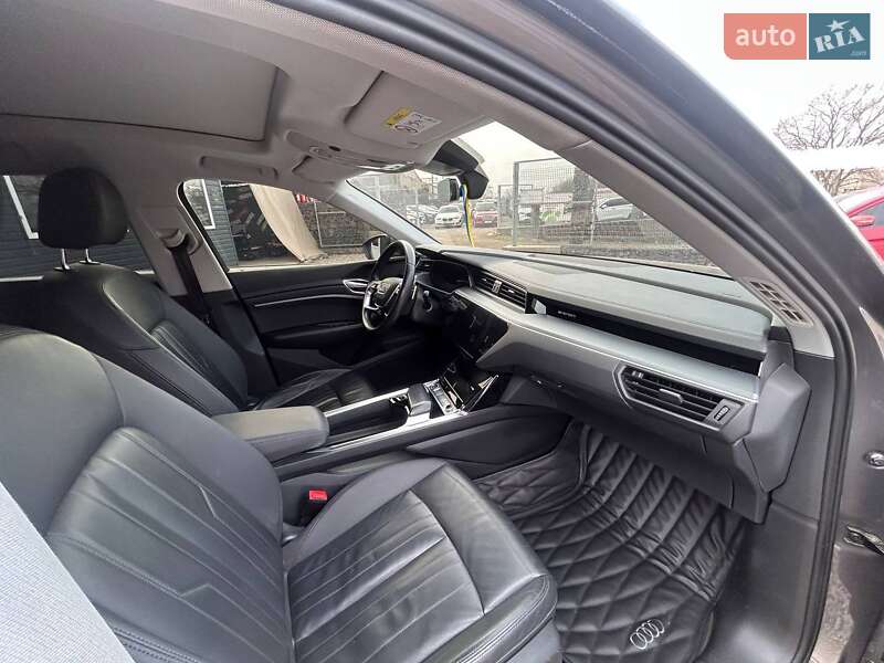 Позашляховик / Кросовер Audi e-tron 2020 в Одесі