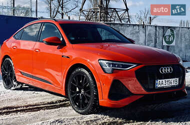 Позашляховик / Кросовер Audi e-tron 2021 в Києві