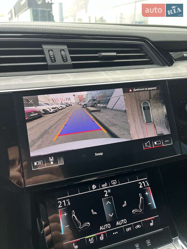 Позашляховик / Кросовер Audi e-tron 2020 в Києві фото 39 Позашляховик / Кросовер Audi e-tron 2020 в Києві