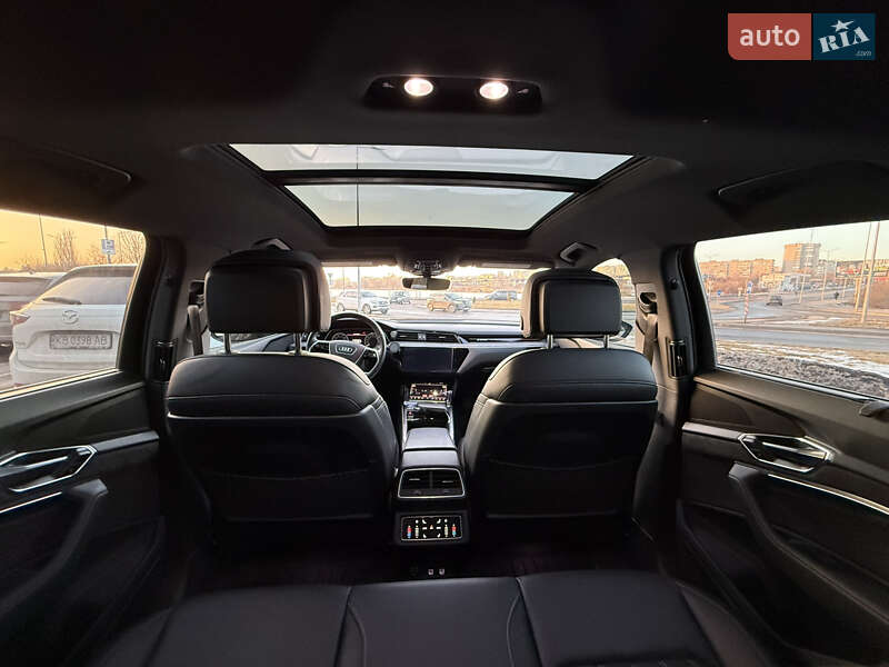 Позашляховик / Кросовер Audi e-tron 2019 в Вінниці фото 12 Позашляховик / Кросовер Audi e-tron 2019 в Вінниці