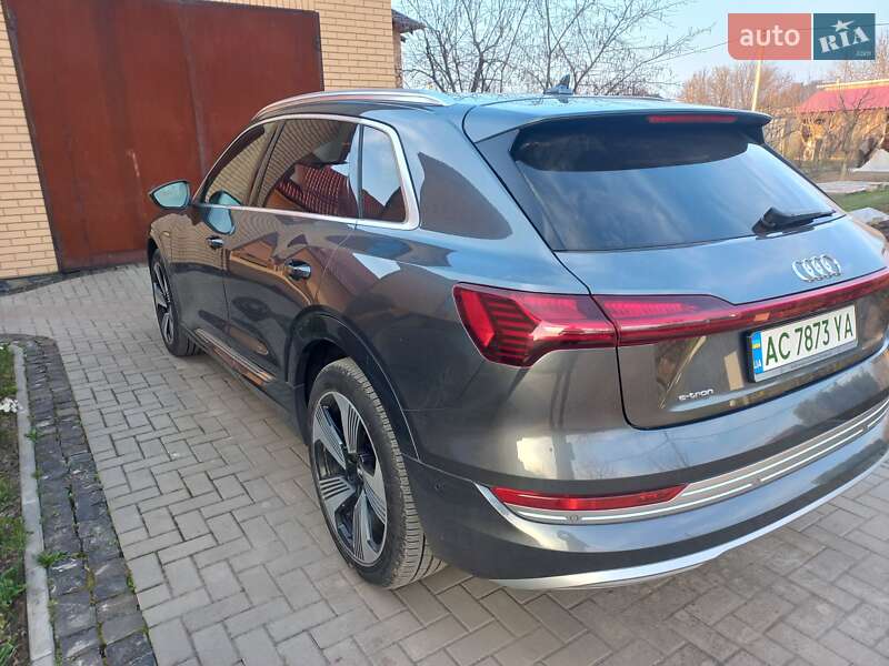 Позашляховик / Кросовер Audi e-tron 2019 в Луцьку