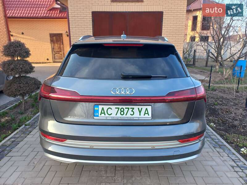 Позашляховик / Кросовер Audi e-tron 2019 в Луцьку