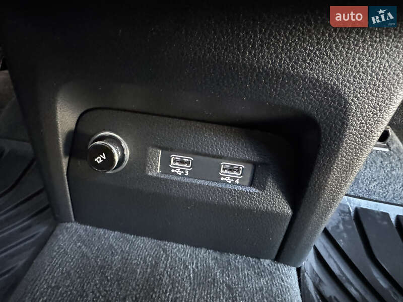 Внедорожник / Кроссовер Audi e-tron 2019 в Киеве