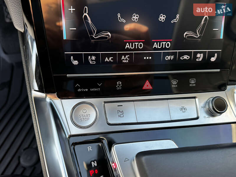 Внедорожник / Кроссовер Audi e-tron 2019 в Киеве