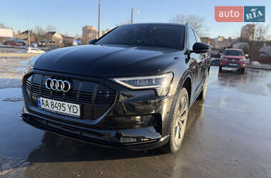 Позашляховик / Кросовер Audi e-tron 2021 в Києві