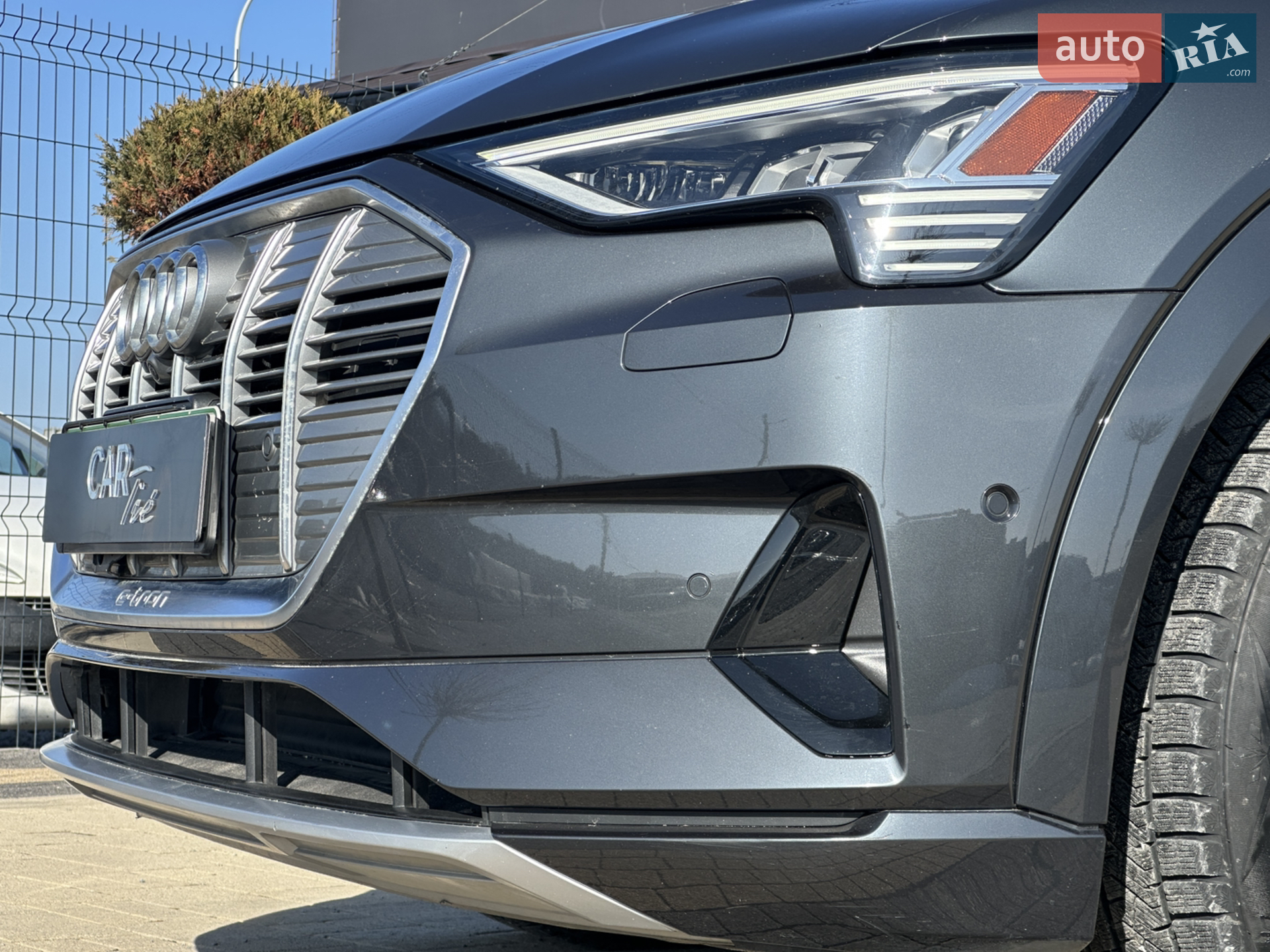 2020 Audi e-tron - мініатюра 7