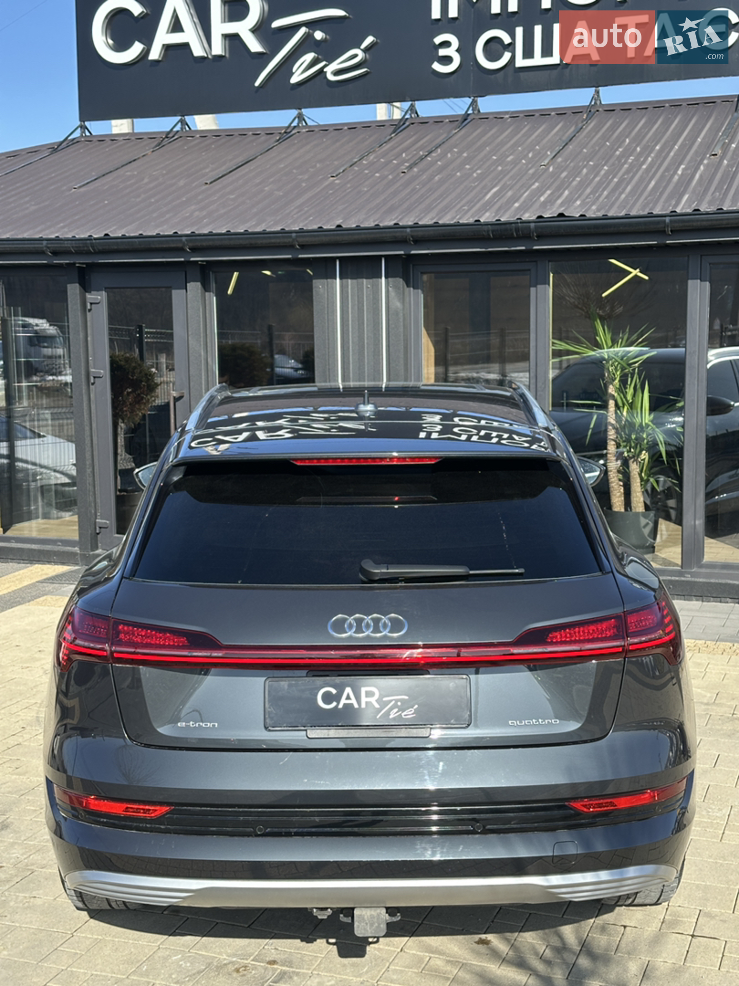 2020 Audi e-tron - мініатюра 12