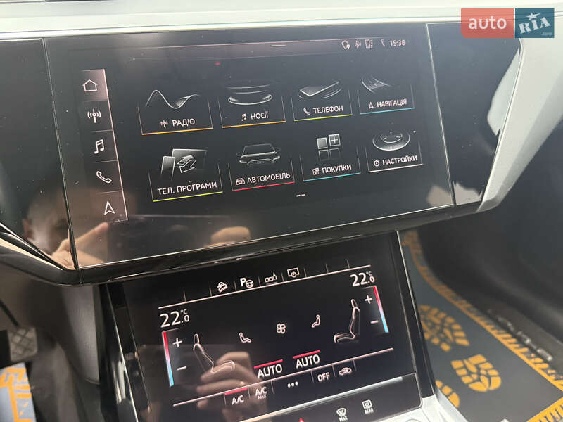 Позашляховик / Кросовер Audi e-tron 2020 в Іршаві