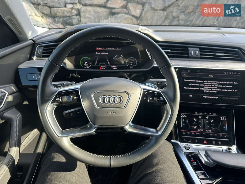 Позашляховик / Кросовер Audi e-tron 2020 в Ужгороді