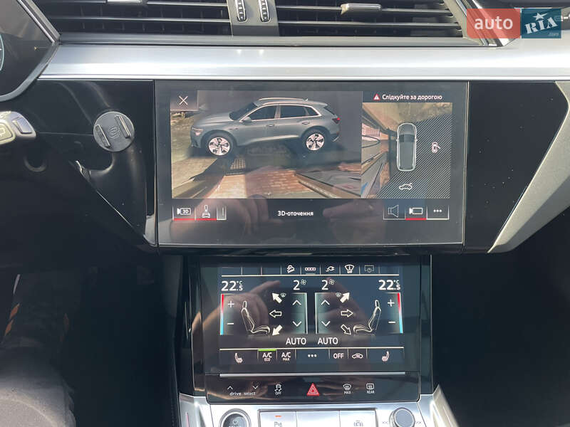 Позашляховик / Кросовер Audi e-tron 2022 в Рівному