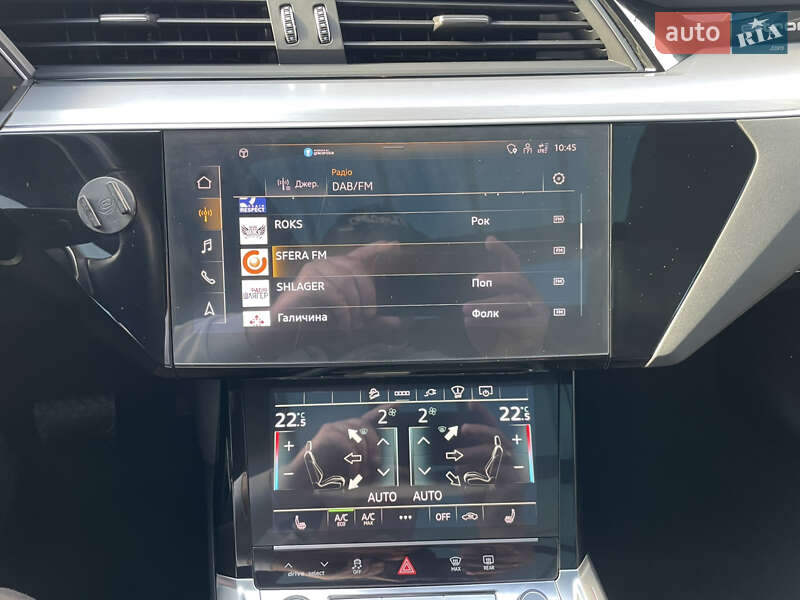 Позашляховик / Кросовер Audi e-tron 2022 в Рівному