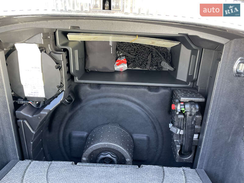 Позашляховик / Кросовер Audi e-tron 2022 в Рівному