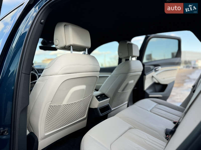 Внедорожник / Кроссовер Audi e-tron 2019 в Киеве