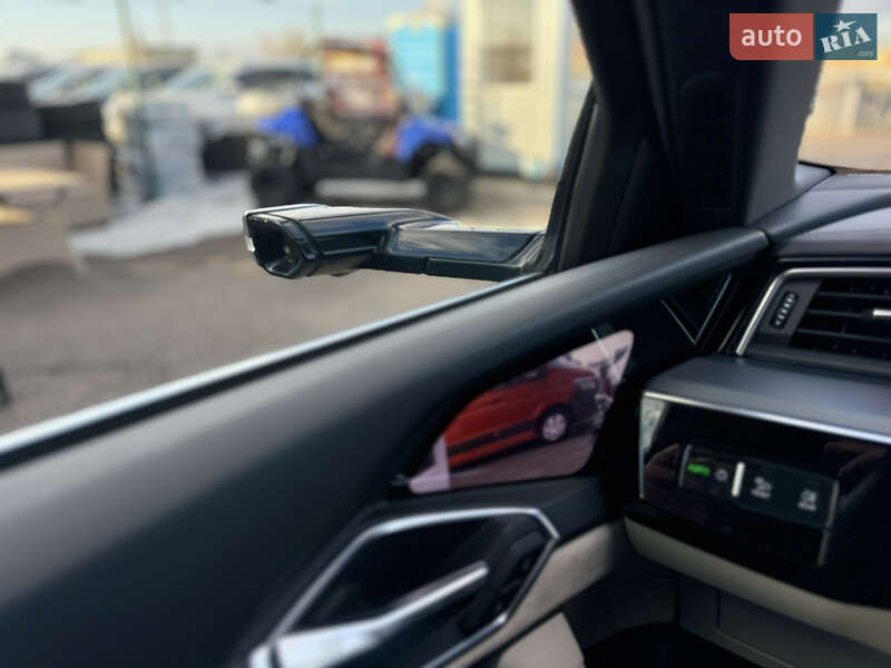 Внедорожник / Кроссовер Audi e-tron 2019 в Киеве