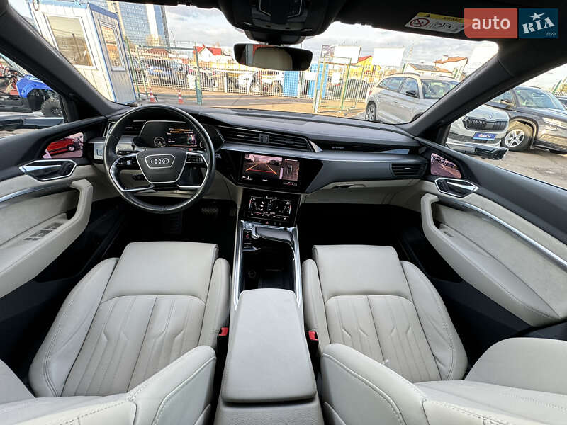Внедорожник / Кроссовер Audi e-tron 2019 в Киеве