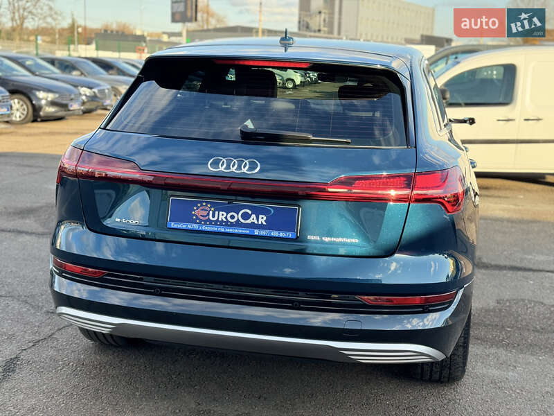 Внедорожник / Кроссовер Audi e-tron 2019 в Киеве