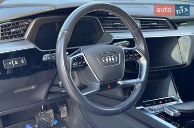Внедорожник / Кроссовер Audi e-tron 2021 в Ровно