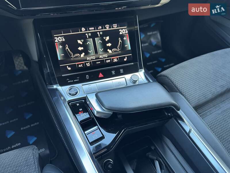 Внедорожник / Кроссовер Audi e-tron 2021 в Ровно