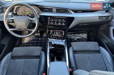 Внедорожник / Кроссовер Audi e-tron 2021 в Ровно