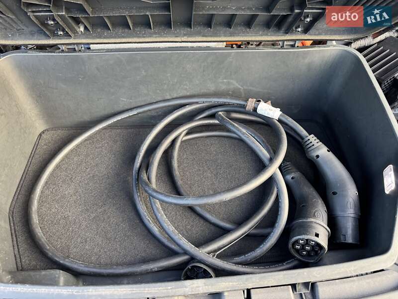 Внедорожник / Кроссовер Audi e-tron 2021 в Ровно