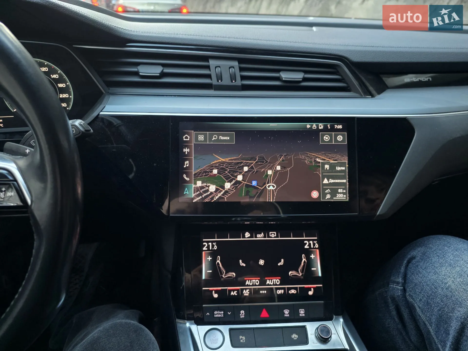 2019 Audi e-tron - мініатюра 3