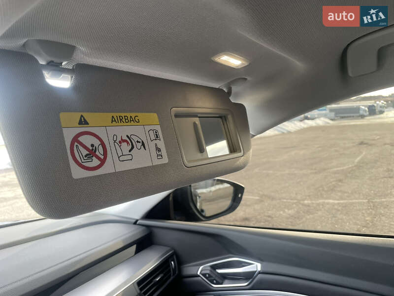 Внедорожник / Кроссовер Audi e-tron 2021 в Ровно