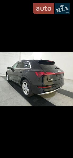 Позашляховик / Кросовер Audi e-tron 2019 в Дрогобичі