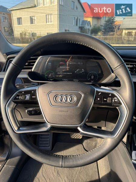 Внедорожник / Кроссовер Audi e-tron 2021 в Ивано-Франковске