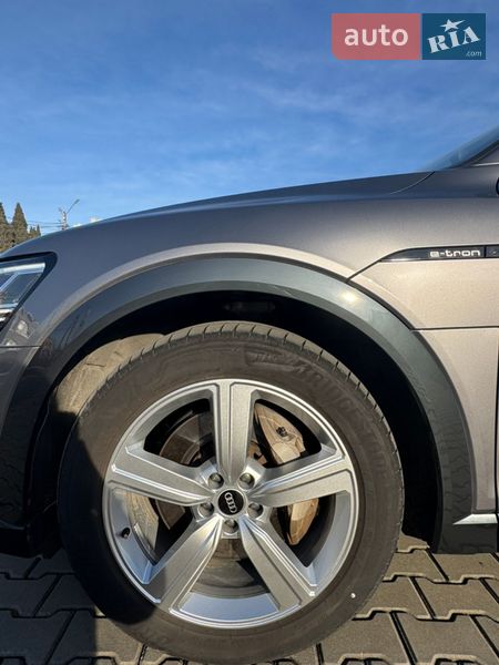 Внедорожник / Кроссовер Audi e-tron 2021 в Ивано-Франковске