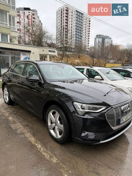 Позашляховик / Кросовер Audi e-tron 2019 в Львові