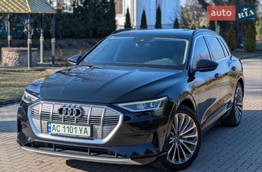 Позашляховик / Кросовер Audi e-tron 2020 в Нововолинську