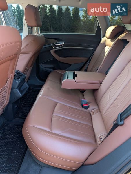 Внедорожник / Кроссовер Audi e-tron 2020 в Нововолынске